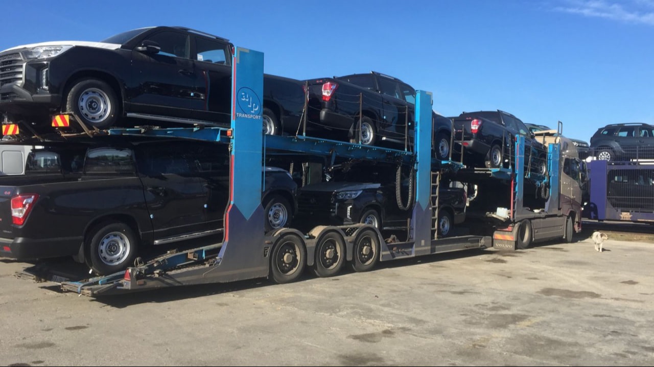 Delivery of humanitarian aid - MUSSO GRAND